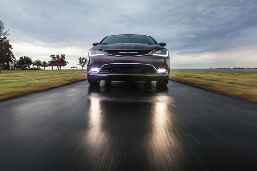  Chrysler 200 2015 года  (фото 122 из 207)